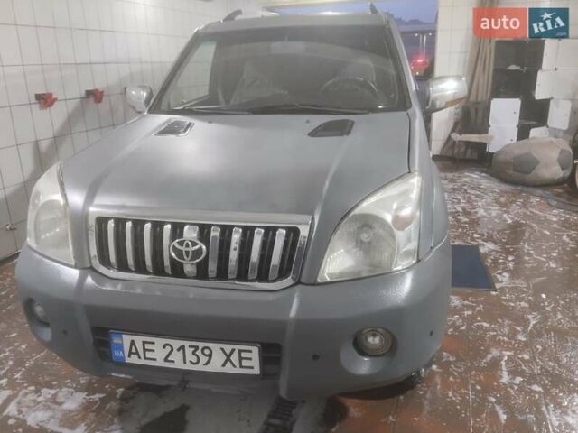 Сірий Даді Shuttle, об'ємом двигуна 2.24 л та пробігом 143 тис. км за 5000 $, фото 8 на Automoto.ua