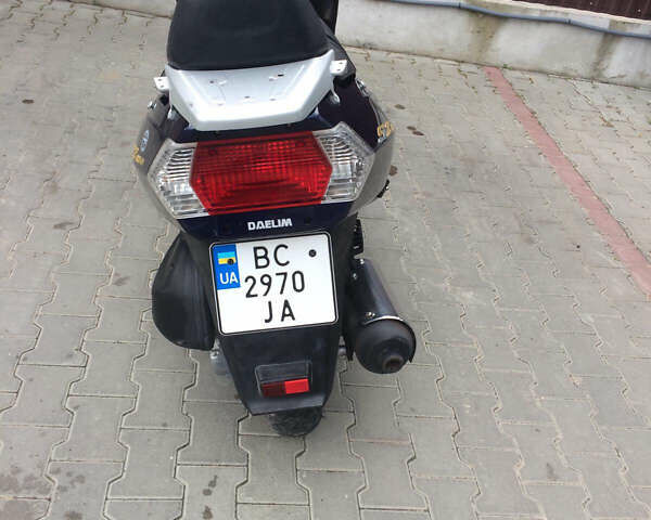 Синий Даелим С2, объемом двигателя 1.25 л и пробегом 30 тыс. км за 1100 $, фото 2 на Automoto.ua