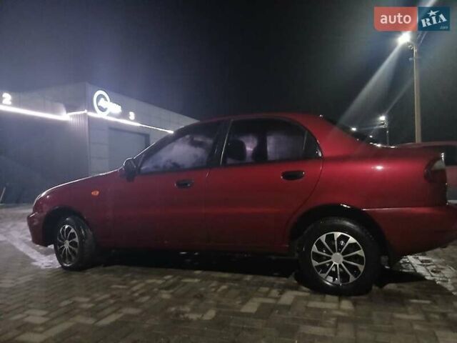 Красный Дэу Дамас, объемом двигателя 1.3 л и пробегом 200 тыс. км за 2500 $, фото 1 на Automoto.ua