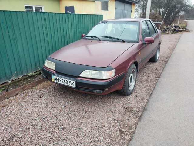 Червоний Деу Есперо, об'ємом двигуна 1.5 л та пробігом 200 тис. км за 1150 $, фото 1 на Automoto.ua