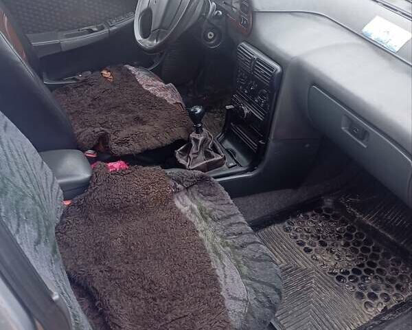 Сірий Деу Есперо, об'ємом двигуна 2 л та пробігом 300 тис. км за 1600 $, фото 1 на Automoto.ua