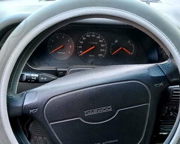 Зеленый Дэу Эсперо, объемом двигателя 2 л и пробегом 318 тыс. км за 1250 $, фото 2 на Automoto.ua