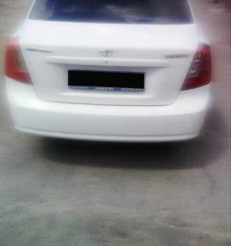 Белый Дэу Джентра, объемом двигателя 1.49 л и пробегом 170 тыс. км за 3300 $, фото 2 на Automoto.ua