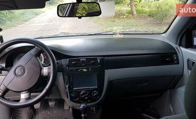 Белый Дэу Джентра, объемом двигателя 1.49 л и пробегом 143 тыс. км за 5000 $, фото 5 на Automoto.ua