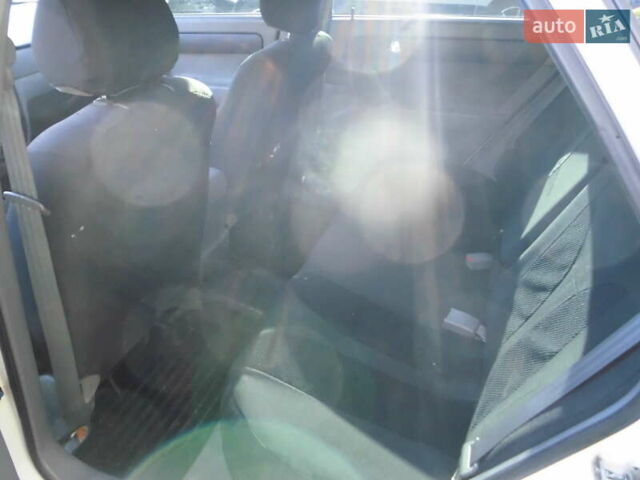 Белый Дэу Джентра, объемом двигателя 1.49 л и пробегом 89 тыс. км за 5900 $, фото 5 на Automoto.ua