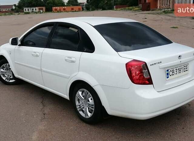 Білий Деу Джентра, об'ємом двигуна 1.49 л та пробігом 255 тис. км за 4200 $, фото 2 на Automoto.ua