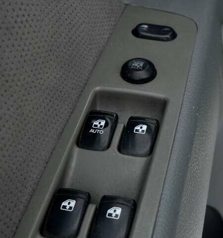 Белый Дэу Джентра, объемом двигателя 1.6 л и пробегом 160 тыс. км за 4600 $, фото 7 на Automoto.ua