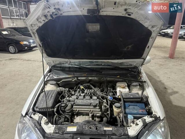 Білий Деу Джентра, об'ємом двигуна 1.49 л та пробігом 200 тис. км за 2999 $, фото 11 на Automoto.ua