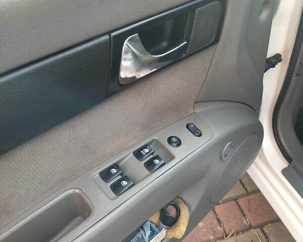 Деу Джентра 2014 у Старокостянтинів на Automoto.ua Білий Деу Джентра, об'ємом двигуна 1.49 л та пробігом 288 тис. км за 4250 $, фото 8 на Automoto.ua