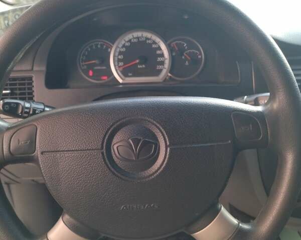 Деу Джентра 2014 у Старокостянтинів на Automoto.ua Білий Деу Джентра, об'ємом двигуна 1.49 л та пробігом 288 тис. км за 4250 $, фото 4 на Automoto.ua