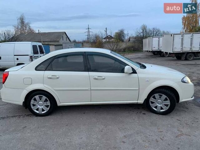 Деу Джентра 2013 у Кролевце на Automoto.ua Бежевий Деу Джентра, об'ємом двигуна 1.49 л та пробігом 185 тис. км за 4400 $, фото 5 на Automoto.ua