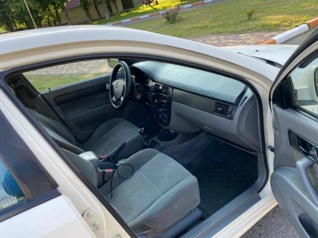 Бежевий Деу Джентра, об'ємом двигуна 1.5 л та пробігом 420 тис. км за 3100 $, фото 16 на Automoto.ua