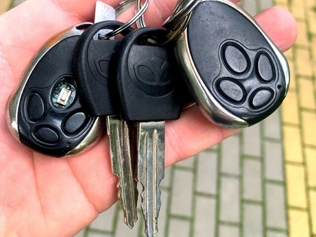 Бежевий Деу Джентра, об'ємом двигуна 1.5 л та пробігом 189 тис. км за 4200 $, фото 8 на Automoto.ua