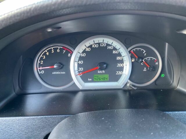 Бежевий Деу Джентра, об'ємом двигуна 1.5 л та пробігом 420 тис. км за 3100 $, фото 9 на Automoto.ua