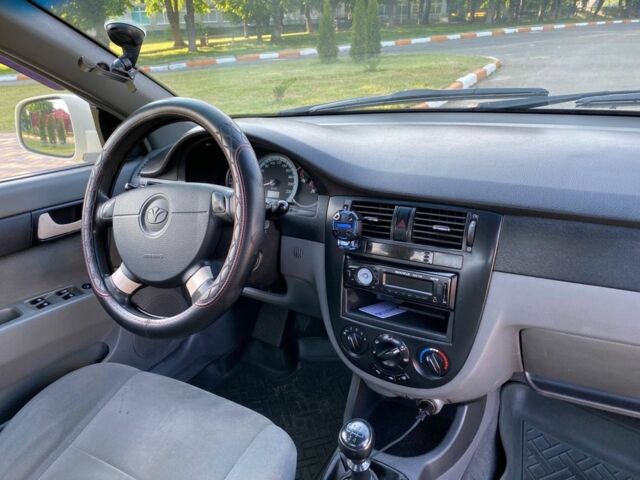 Бежевий Деу Джентра, об'ємом двигуна 1.5 л та пробігом 420 тис. км за 3100 $, фото 6 на Automoto.ua