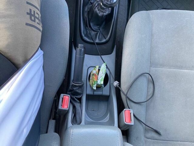 Бежевий Деу Джентра, об'ємом двигуна 1.5 л та пробігом 420 тис. км за 3100 $, фото 11 на Automoto.ua