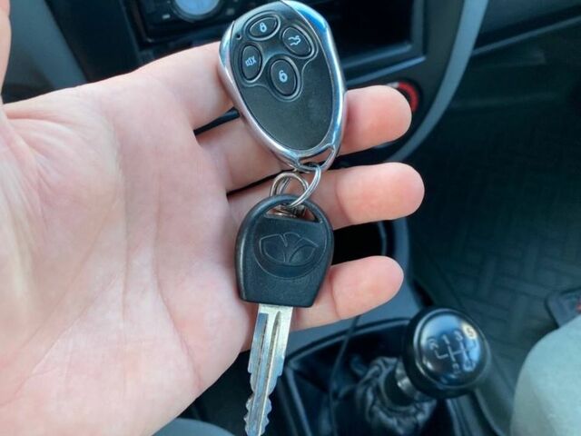 Бежевий Деу Джентра, об'ємом двигуна 1.5 л та пробігом 420 тис. км за 3100 $, фото 10 на Automoto.ua