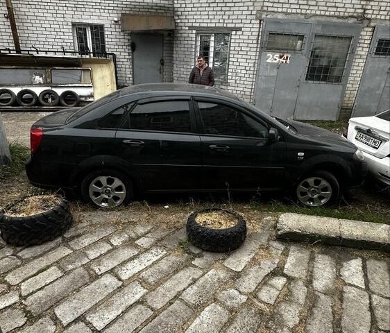 Дэу Джентра 2013 в Киеве на Automoto.ua Черный Дэу Джентра, объемом двигателя 1.5 л и пробегом 200 тыс. км за 2950 $, фото 3 на Automoto.ua
