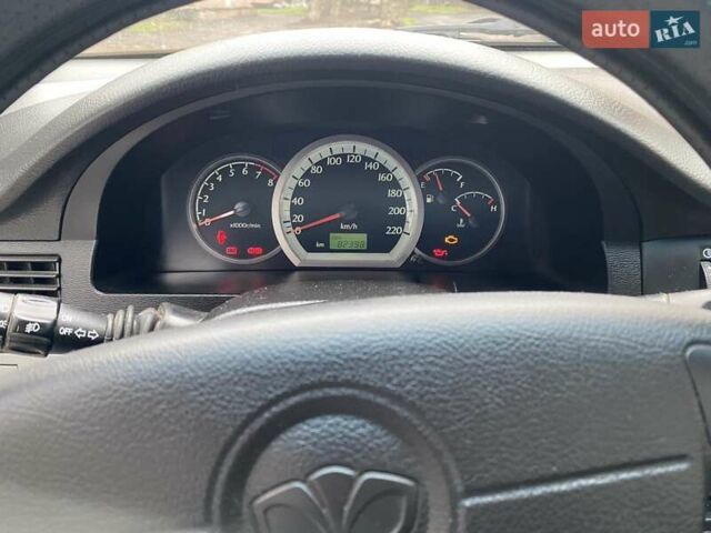 Черный Дэу Джентра, объемом двигателя 1.49 л и пробегом 82 тыс. км за 6000 $, фото 1 на Automoto.ua