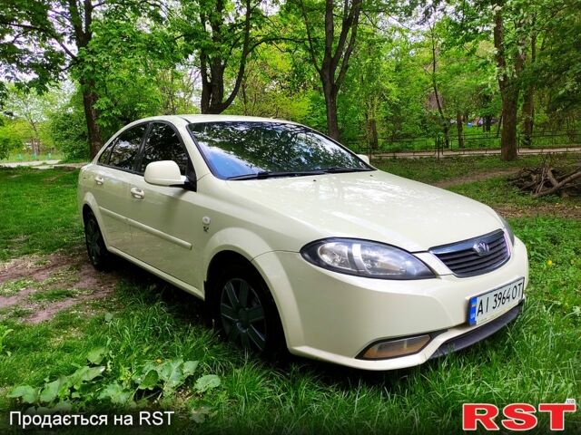 Дэу Джентра, объемом двигателя 1.5 л и пробегом 220 тыс. км за 3799 $, фото 1 на Automoto.ua