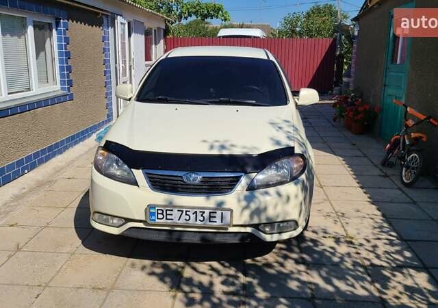 Дэу Джентра, объемом двигателя 1.49 л и пробегом 113 тыс. км за 6499 $, фото 4 на Automoto.ua