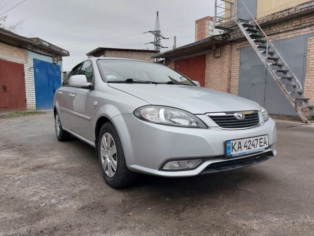 Сірий Деу Джентра, об'ємом двигуна 1.5 л та пробігом 99 тис. км за 5000 $, фото 3 на Automoto.ua