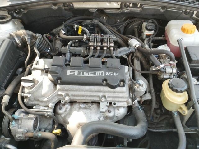 Серый Дэу Джентра, объемом двигателя 1.5 л и пробегом 205 тыс. км за 5200 $, фото 9 на Automoto.ua