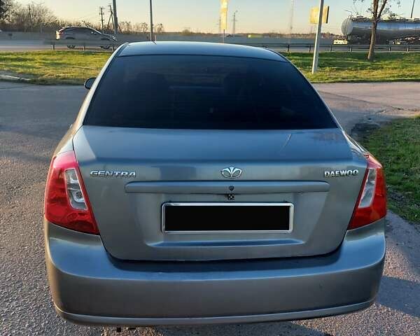 Серый Дэу Джентра, объемом двигателя 1.5 л и пробегом 185 тыс. км за 3150 $, фото 3 на Automoto.ua