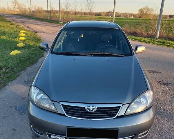 Серый Дэу Джентра, объемом двигателя 1.5 л и пробегом 185 тыс. км за 3150 $, фото 4 на Automoto.ua