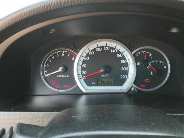 Серый Дэу Джентра, объемом двигателя 1.5 л и пробегом 205 тыс. км за 5200 $, фото 1 на Automoto.ua