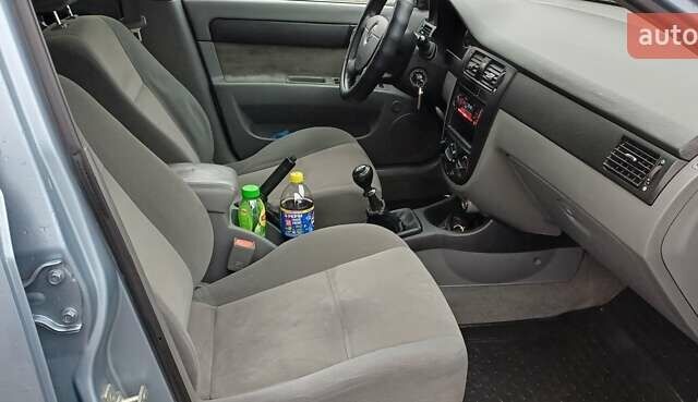 Серый Дэу Джентра, объемом двигателя 1.49 л и пробегом 135 тыс. км за 5200 $, фото 10 на Automoto.ua