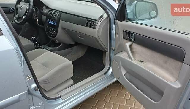 Серый Дэу Джентра, объемом двигателя 1.49 л и пробегом 135 тыс. км за 5200 $, фото 9 на Automoto.ua