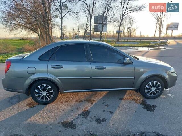 Серый Дэу Джентра, объемом двигателя 1.5 л и пробегом 185 тыс. км за 3150 $, фото 2 на Automoto.ua