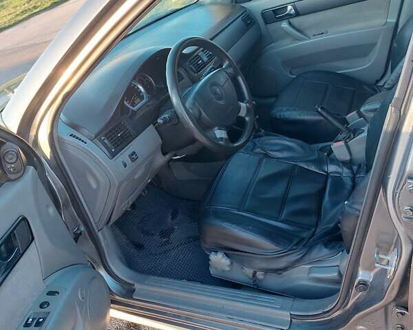 Серый Дэу Джентра, объемом двигателя 1.5 л и пробегом 185 тыс. км за 3150 $, фото 8 на Automoto.ua