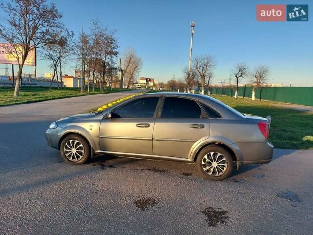 Серый Дэу Джентра, объемом двигателя 1.5 л и пробегом 185 тыс. км за 3150 $, фото 1 на Automoto.ua