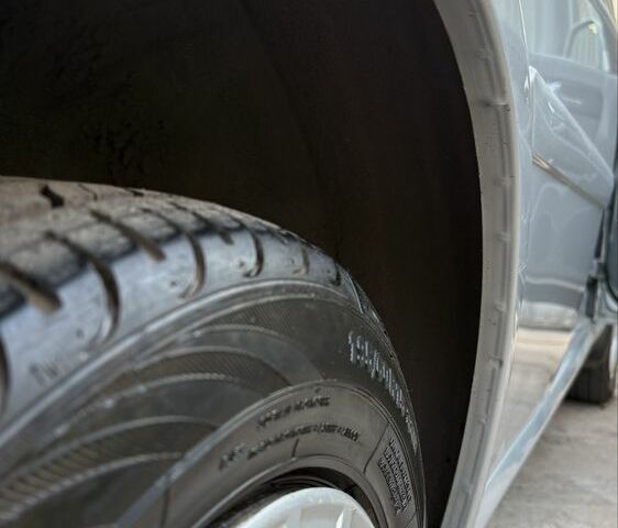 Серый Дэу Джентра, объемом двигателя 1.5 л и пробегом 147 тыс. км за 5600 $, фото 4 на Automoto.ua