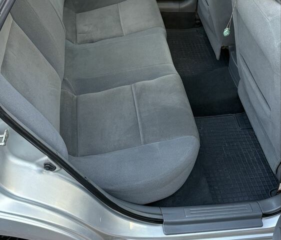 Серый Дэу Джентра, объемом двигателя 1.5 л и пробегом 147 тыс. км за 5600 $, фото 5 на Automoto.ua