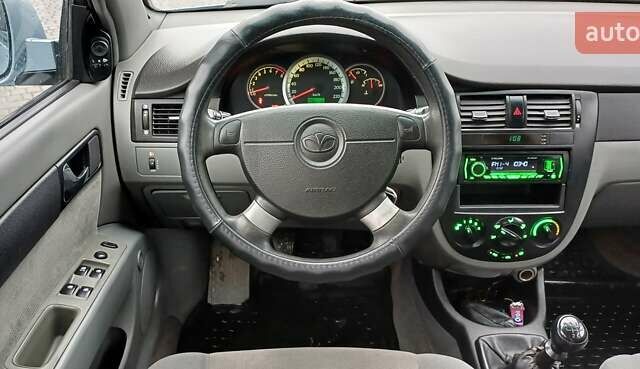 Серый Дэу Джентра, объемом двигателя 1.49 л и пробегом 135 тыс. км за 5200 $, фото 12 на Automoto.ua