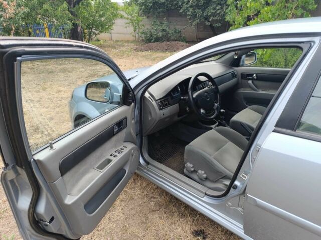 Серый Дэу Джентра, объемом двигателя 1.5 л и пробегом 61 тыс. км за 7000 $, фото 3 на Automoto.ua