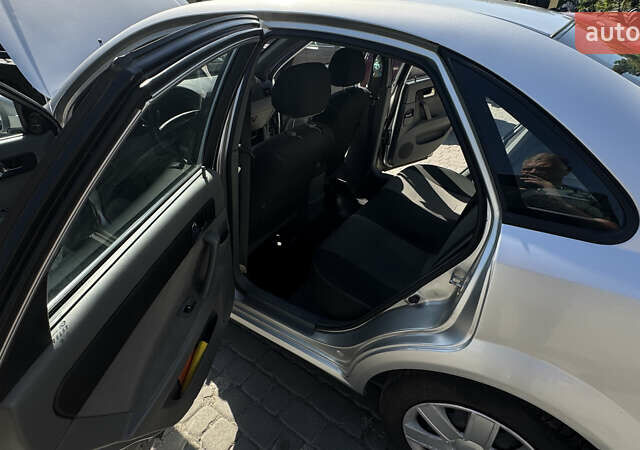 Сірий Деу Джентра, об'ємом двигуна 1.49 л та пробігом 263 тис. км за 4450 $, фото 14 на Automoto.ua