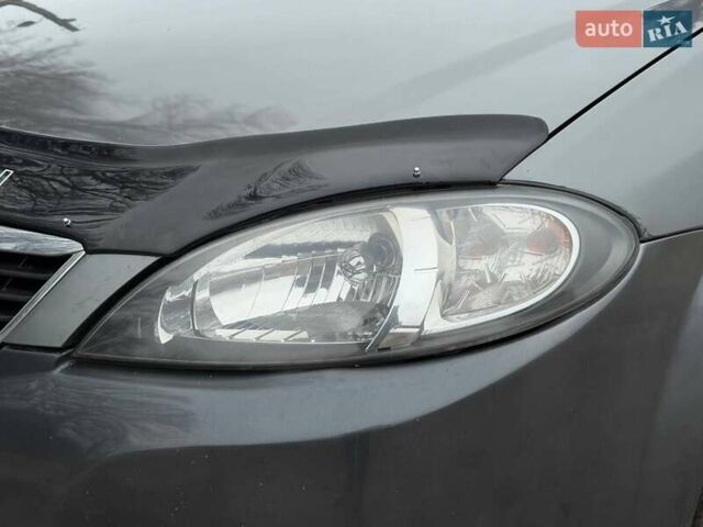 Серый Дэу Джентра, объемом двигателя 1.49 л и пробегом 165 тыс. км за 5850 $, фото 7 на Automoto.ua