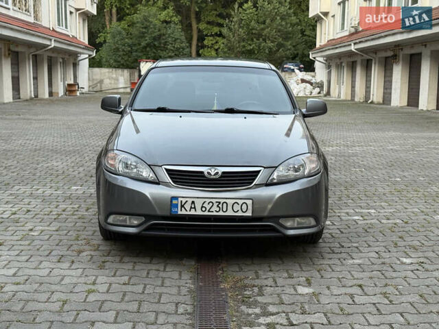 Сірий Деу Джентра, об'ємом двигуна 1.5 л та пробігом 164 тис. км за 5300 $, фото 1 на Automoto.ua