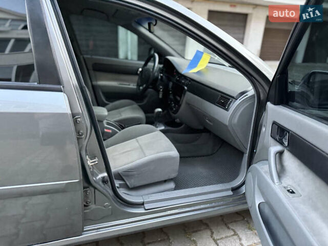 Сірий Деу Джентра, об'ємом двигуна 1.5 л та пробігом 164 тис. км за 5300 $, фото 2 на Automoto.ua