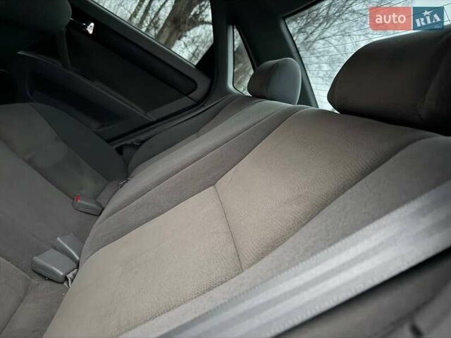 Серый Дэу Джентра, объемом двигателя 1.49 л и пробегом 165 тыс. км за 5850 $, фото 21 на Automoto.ua