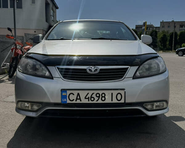 Сірий Деу Джентра, об'ємом двигуна 1.5 л та пробігом 187 тис. км за 4850 $, фото 1 на Automoto.ua