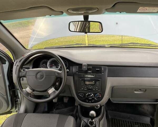 Сірий Деу Джентра, об'ємом двигуна 1.49 л та пробігом 180 тис. км за 3800 $, фото 2 на Automoto.ua