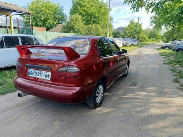 Червоний Деу Istana, об'ємом двигуна 1.3 л та пробігом 111 тис. км за 1600 $, фото 4 на Automoto.ua