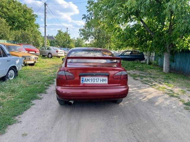 Червоний Деу Istana, об'ємом двигуна 1.3 л та пробігом 111 тис. км за 1600 $, фото 5 на Automoto.ua
