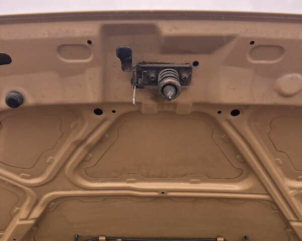 Жовтий Деу Калос, об'ємом двигуна 1.2 л та пробігом 157 тис. км за 2700 $, фото 1 на Automoto.ua