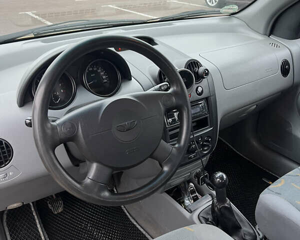 Жовтий Деу Калос, об'ємом двигуна 1.2 л та пробігом 157 тис. км за 2700 $, фото 26 на Automoto.ua